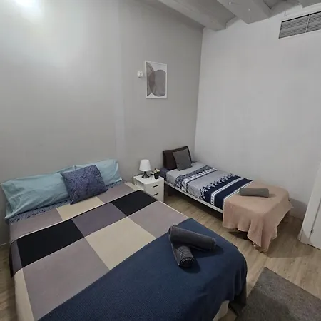 Ccozy Gignes House شقة